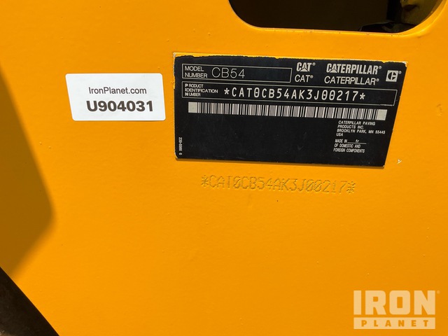 COMPACTADOR 2015 CATERPILLAR CB54