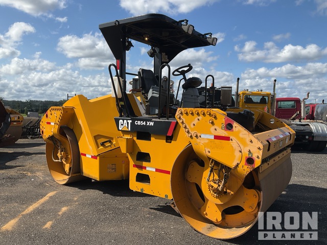 COMPACTADOR 2015 CATERPILLAR CB54XW