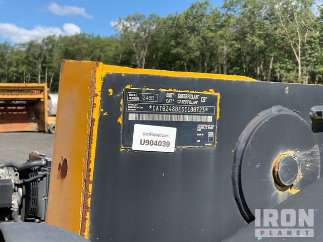 MINI CARGADOR SOBRE RUEDAS 2005 CATERPILLAR 248B