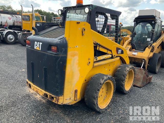 MINI CARGADOR SOBRE RUEDAS 2005 CATERPILLAR 248B