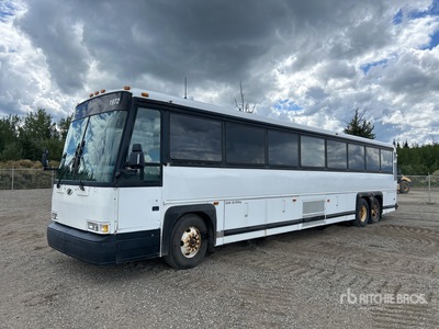 1996 MCI 4x2 53-Seat Coach