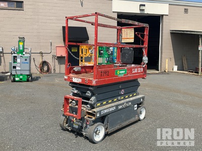 2015 (unverified) Skyjack SJIII 3219 Electric Scissor Lift