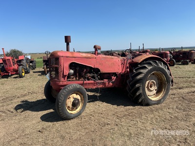 1941 Massey-Harris 201 2WD Wide Front Tractor histórico (Inoperable)