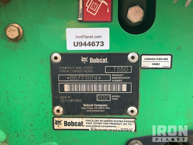 MINI CARGADOR SOBRE ORUGAS 2021 BOBCAT T550