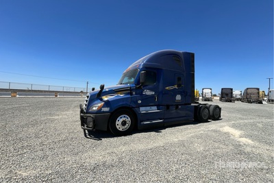 2021 Freightliner Cascadia 126 6x4 T/A Sleeper Truck Tractor