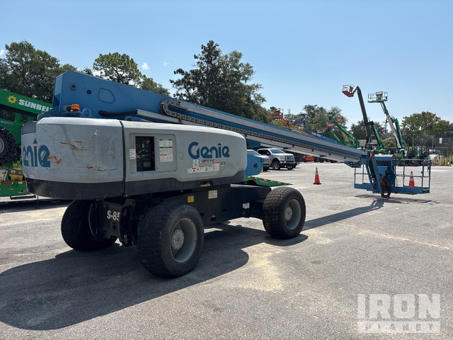 ELEVADOR TELESCóPICO 2018 GENIE 4WD S85