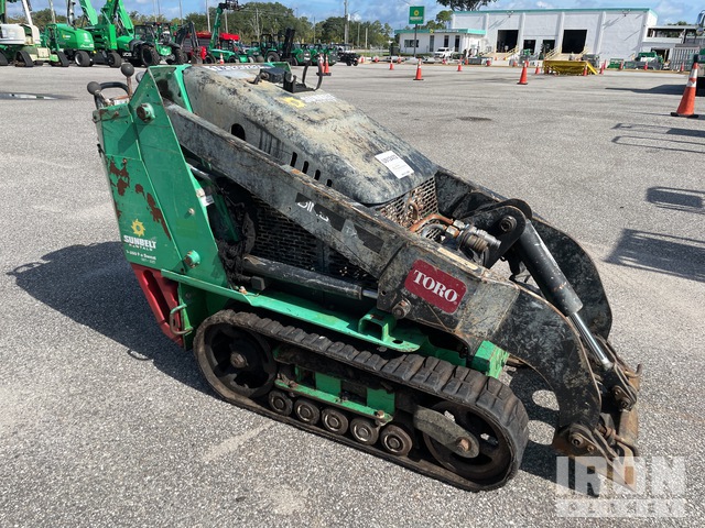 MINI CARGADOR SOBRE ORUGAS 2019 TORO TX427