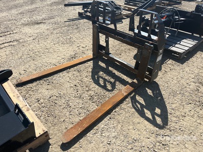 Bobcat 48 in Skid Steer Forks
