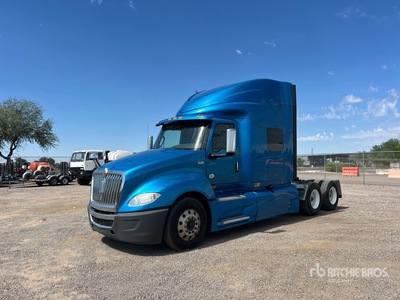 2019 International LT625 6x2 Ciągnik siodłowy T/A z kabiną sypialną