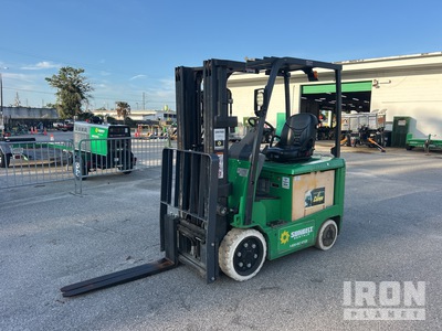 2017 Mitsubishi FBC25N2AC 4450 lb شاحنة رفع كهربائية