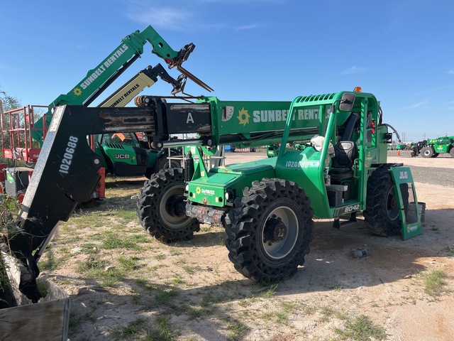 2017 JLG/SkyTrak 8042