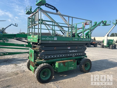 2016 Skyjack SJ7135RT Diesel 4x4 Scissor Lift