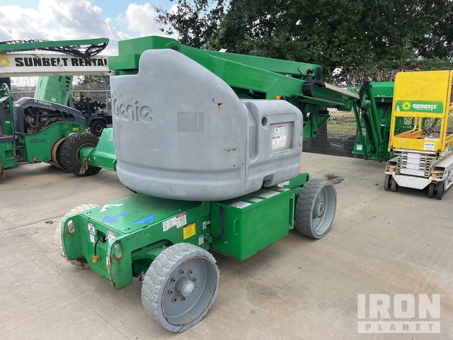 ELEVADOR ARTICULADO 2015 GENIE Z4023N