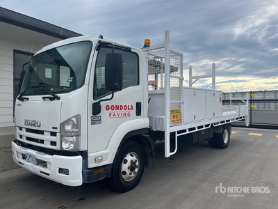 2008 Isuzu FRR500 T/A Dump Truck