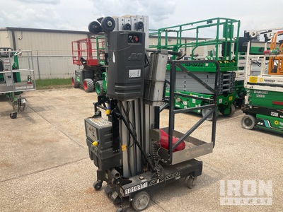 2017 JLG 25AM Vertikaler Mastlift