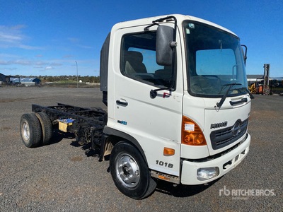 2009 Hino 500 1018 FC 4x2 Cabine et châssis
