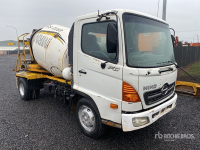 2007 Hino FC4503A Mixer Truck