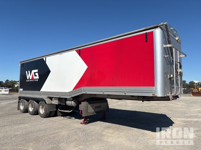 2023 Robuk 9.9 m Tri/A Step Deck Tipping Trailer