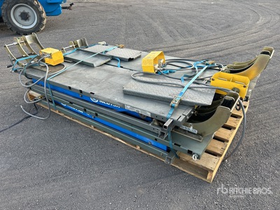 Quantity of (4) K&L MC615R Hydraulic Motorcycle Lift
