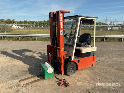 Nissan N01L13U 1250 kg Wózek wysokiego składowania