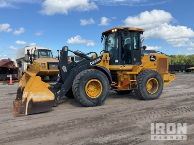 2019 John Deere 524L Wheel Loader