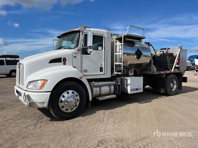 2022 Kenworth T370 4x2 Fuel and Lube Truck