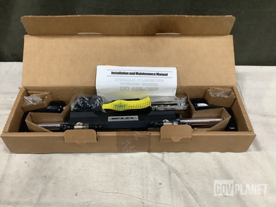 (19) Uflex UC128P-OBF2 Linear Actuating Cylinders
