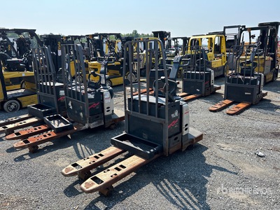 2020 Crown PE4500-60 6000 lb Electric Palletwagen