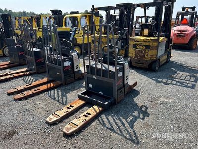 2020 Crown PE4500-60 6000 lb Electric Wózek paletowy