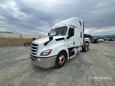 2020 Freightliner Cascadia 126 6x4 T/A Sleeper Truck Tractor