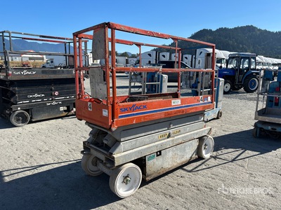 2005 Skyjack SJIII3220 Electric منصة رفع متحركة