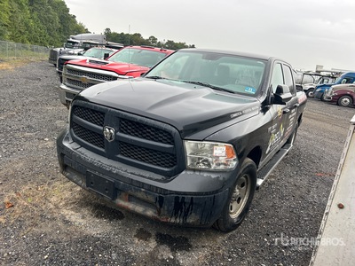 2015 Ram 1500 4x4 Crew Cab Pickup
