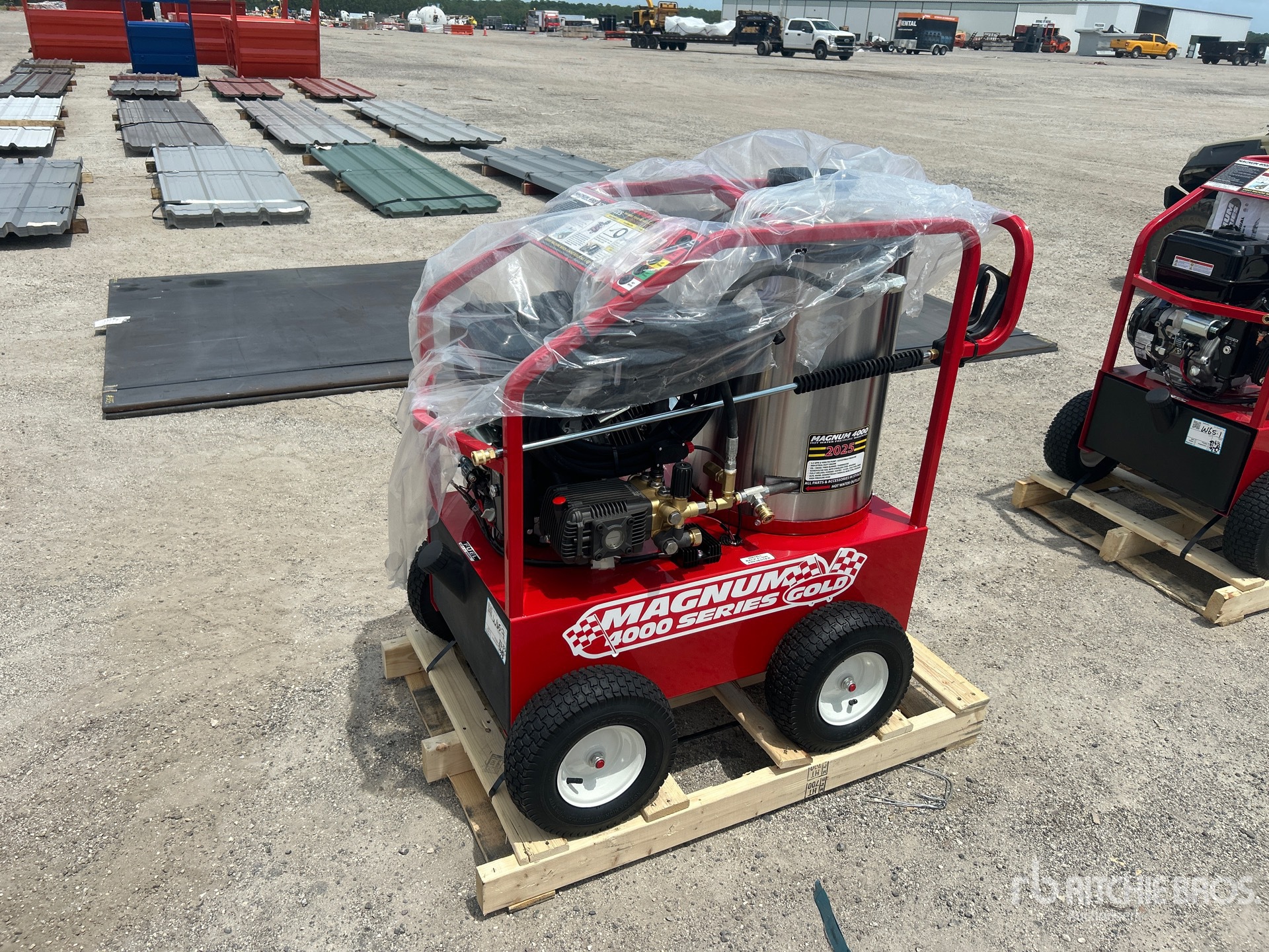 Easy-Kleen Magnum Gold Pressure Washer (Unused)