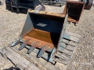 Tag 28 in Q/C Digging Excavator Bucket