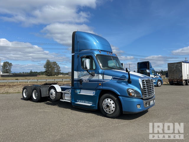 CAMIóN 2016 FREIGHTLINER