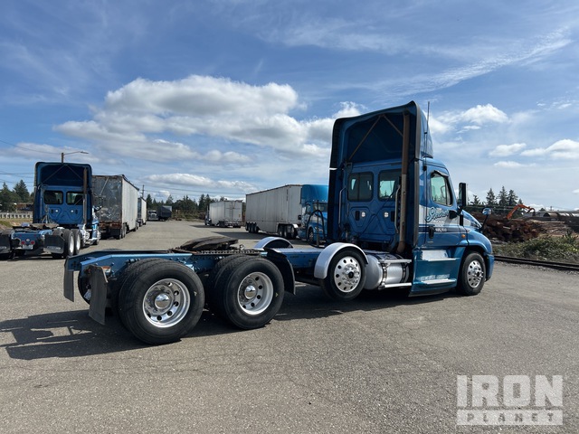 CAMIóN 2016 FREIGHTLINER