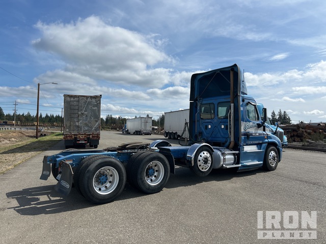 CAMIóN 2017 FREIGHTLINER