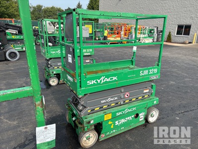 2016 Skyjack SJIII-3219 Electric Scissor Lift