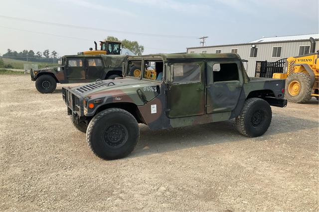 AM General M1097R1 HMMWV 4 Door Soft Top w/Truck Body