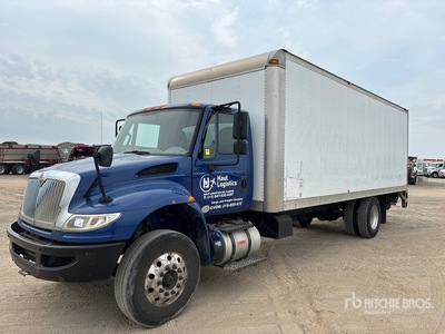 2016 International 4000 4x2 Van Truck