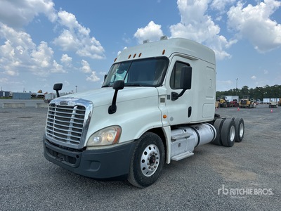 2016 Freightliner Cascadia 125 6x4 Ciągnik siodłowy T/A z kabiną sypialną