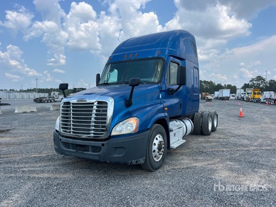2016 Freightliner Cascadia 125 6x4 T/A Sleeper Truck Tractor