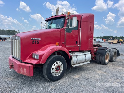 2010 Kenworth T800 6x4 T/A Sleeper Truck Tractor