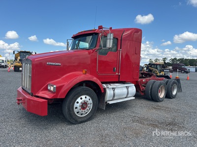 2010 Kenworth T800 6x4 Sleeper Truck Tractor