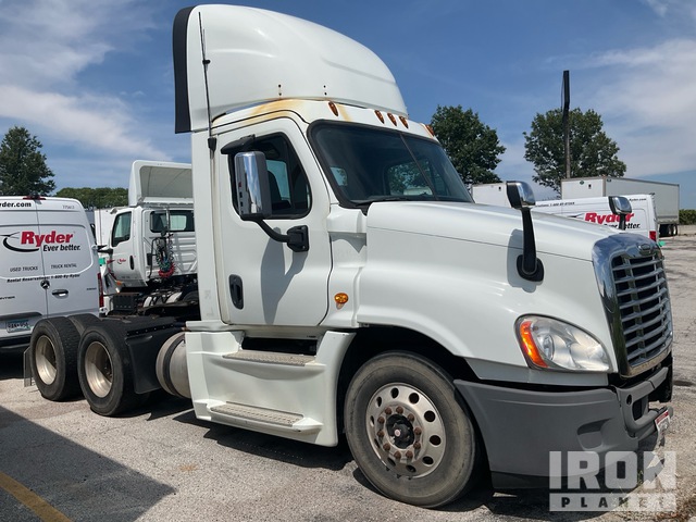CAMIóN 2017 FREIGHTLINER