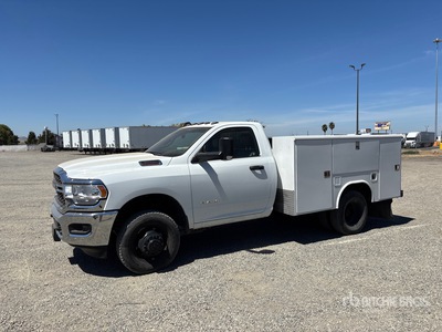 2022 Ram 3500 4x2 Utility Truck
