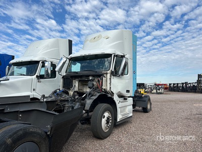 2017 Volvo VNL CNG 4x2 Cabina per trattore stradale 2 assi (Inoperable)