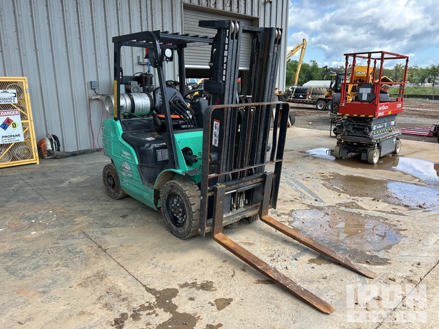 MONTACARGAS 2021 MITSUBISHI FG25N