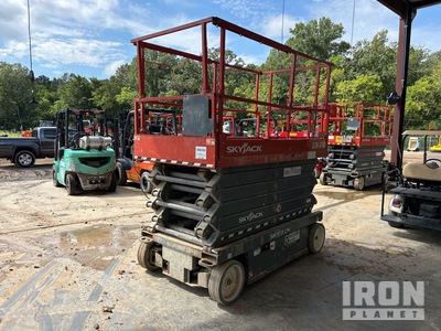 2018 Skyjack SJIII 4740 Electric Scissor Lift