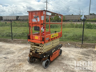 2018 JLG 1932R Electric Scissor Lift